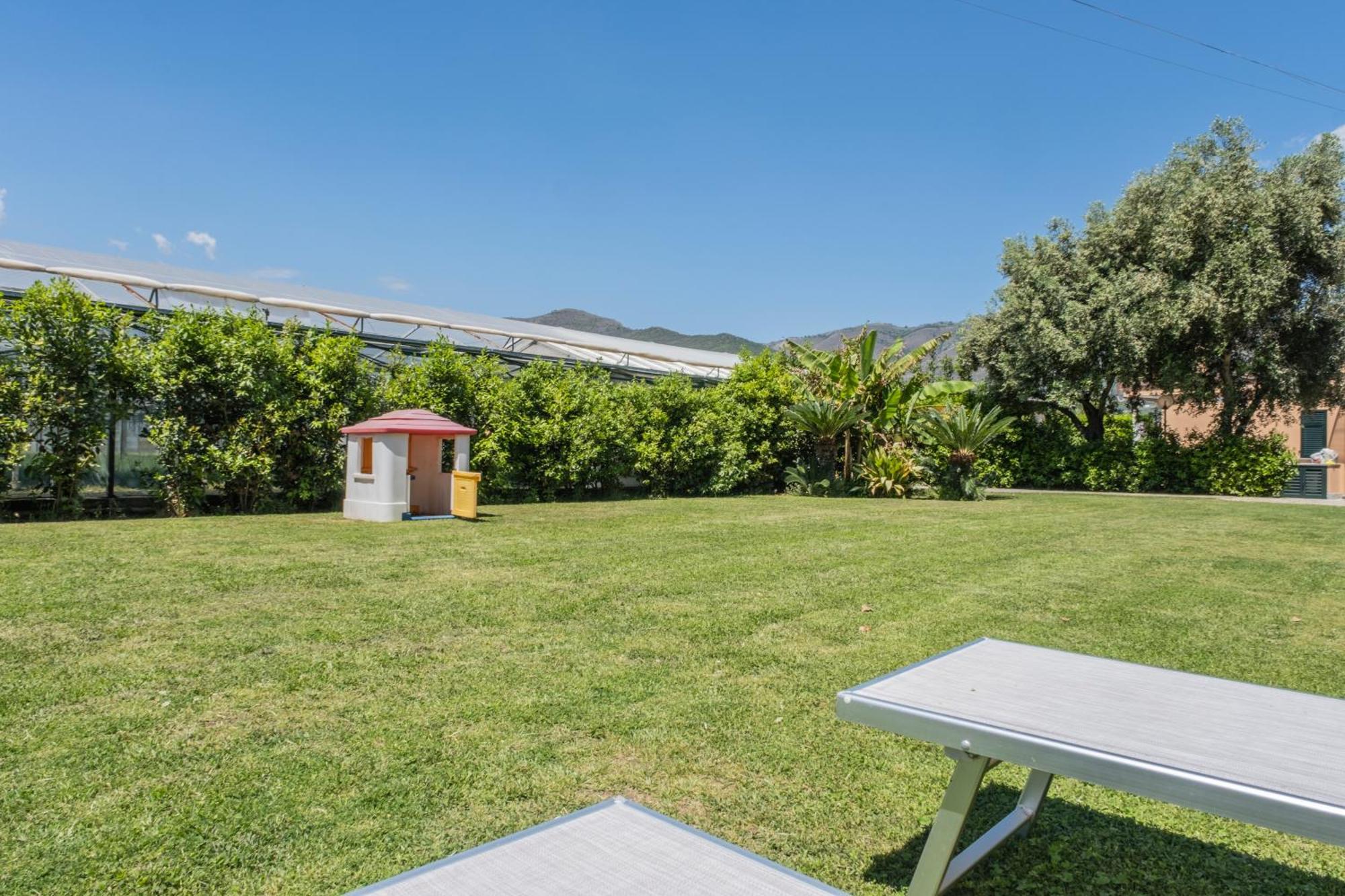 Agriturismo Giorgi Appartamenti In Riviera Ligure Albenga Kültér fotó